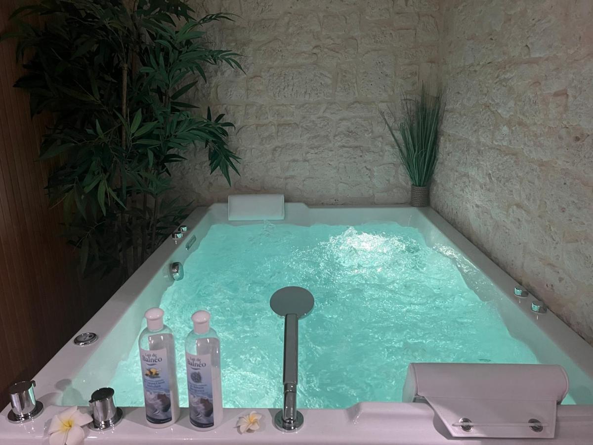 La Loggia Appart'Hotel & Spa Довиль Экстерьер фото
